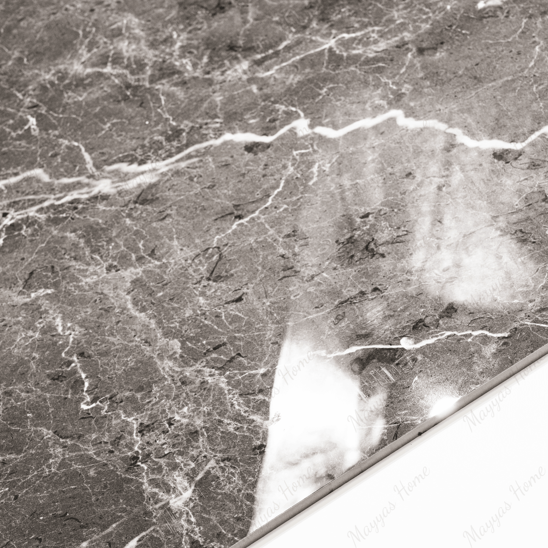 Antica Moca tiles (80x160cm, 9mm) feature a high-polish finish with a rich, mocha-inspired design. Suitable for both floors and walls, these tiles add warmth and sophistication to any indoor space.