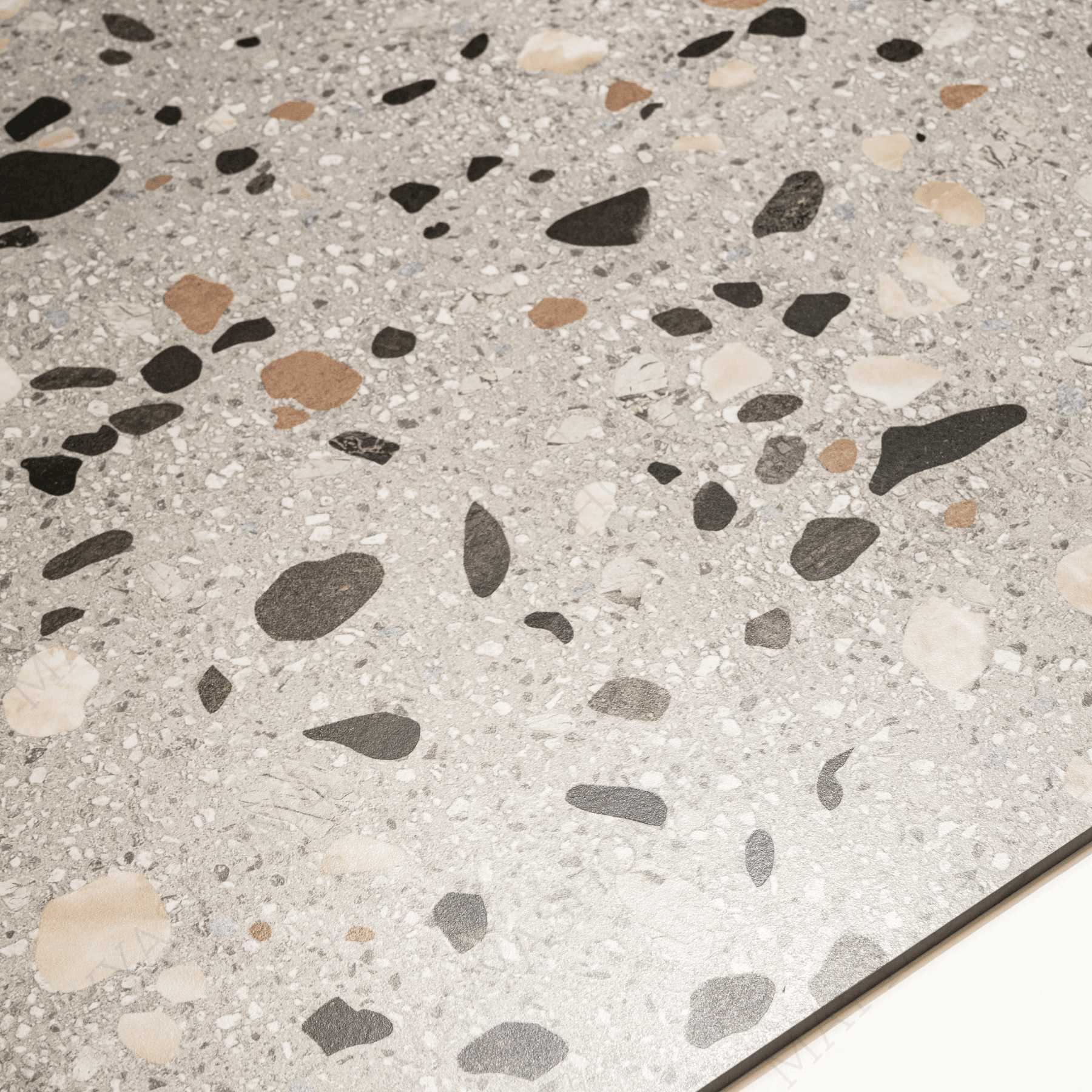 Cloud Vein Silver porcelain tile 60x120cm 9mm thickness, silver marble look design, durable porcelain tile for modern floors and walls.