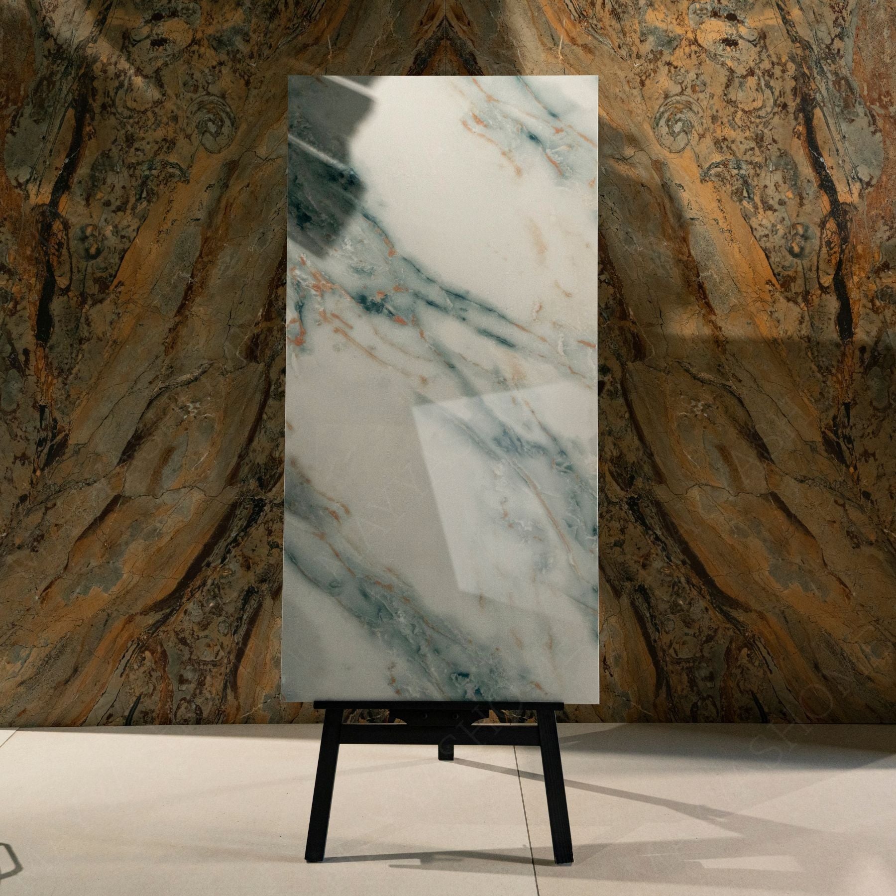 Grazzu Azul glossy marble effect porcelain tile 60x120cm with 9mm thickness features rich blue tones and polished luxury finish.