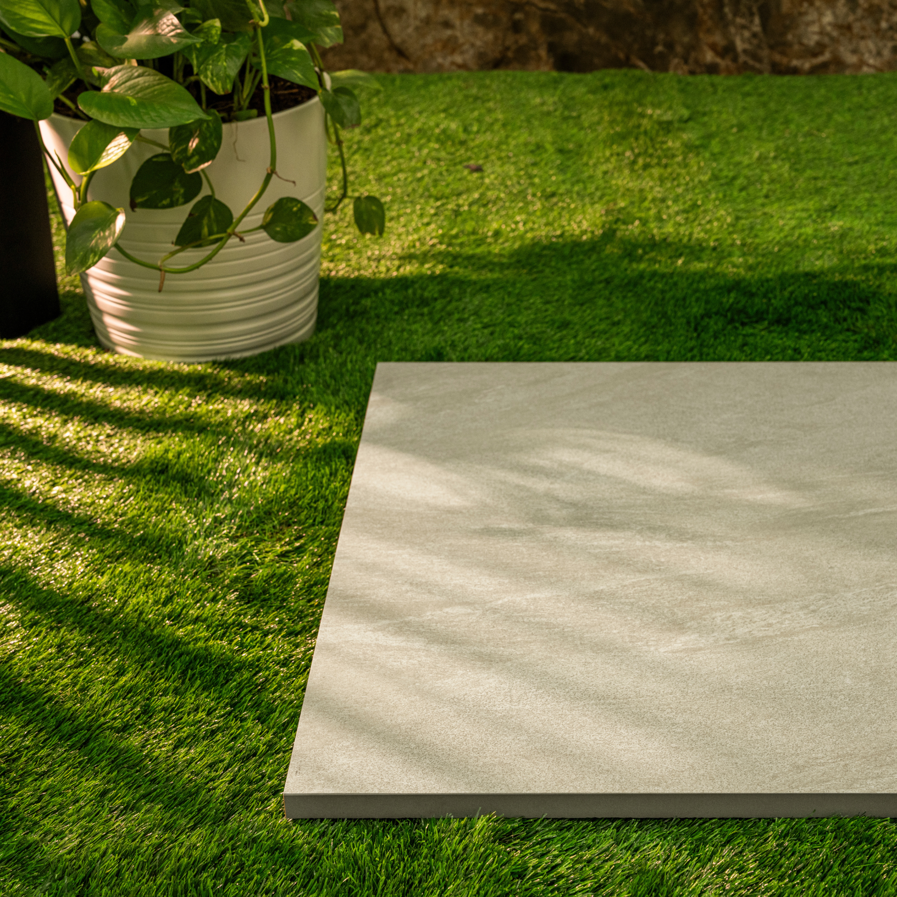 Mountain White porcelain tile 60x120cm 2mm thickness, white stone look design, durable porcelain tile for modern floors and walls.